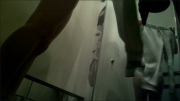 [Image: Voyeur35055143840.jpg]