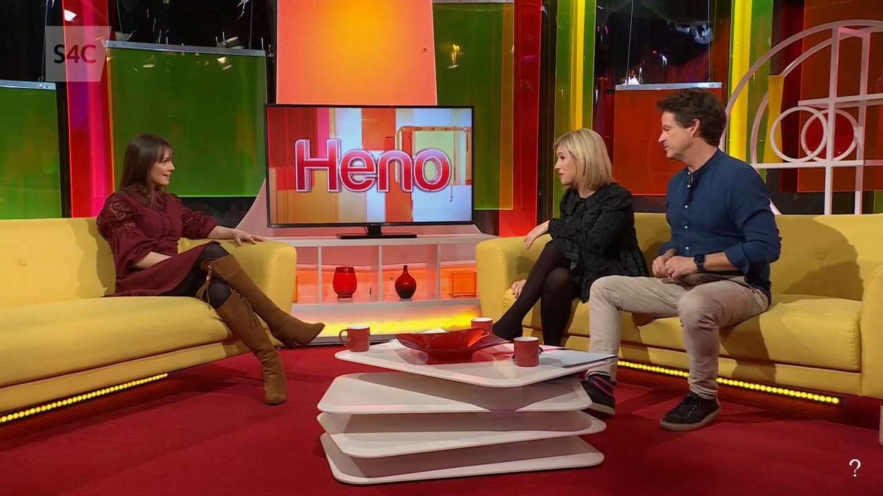 11.23 - 19.00.01 - Heno  ᴺᵉʷ. 23 11 2022 Magazine programme, featurin....ts_snapshot_00.03.56.895