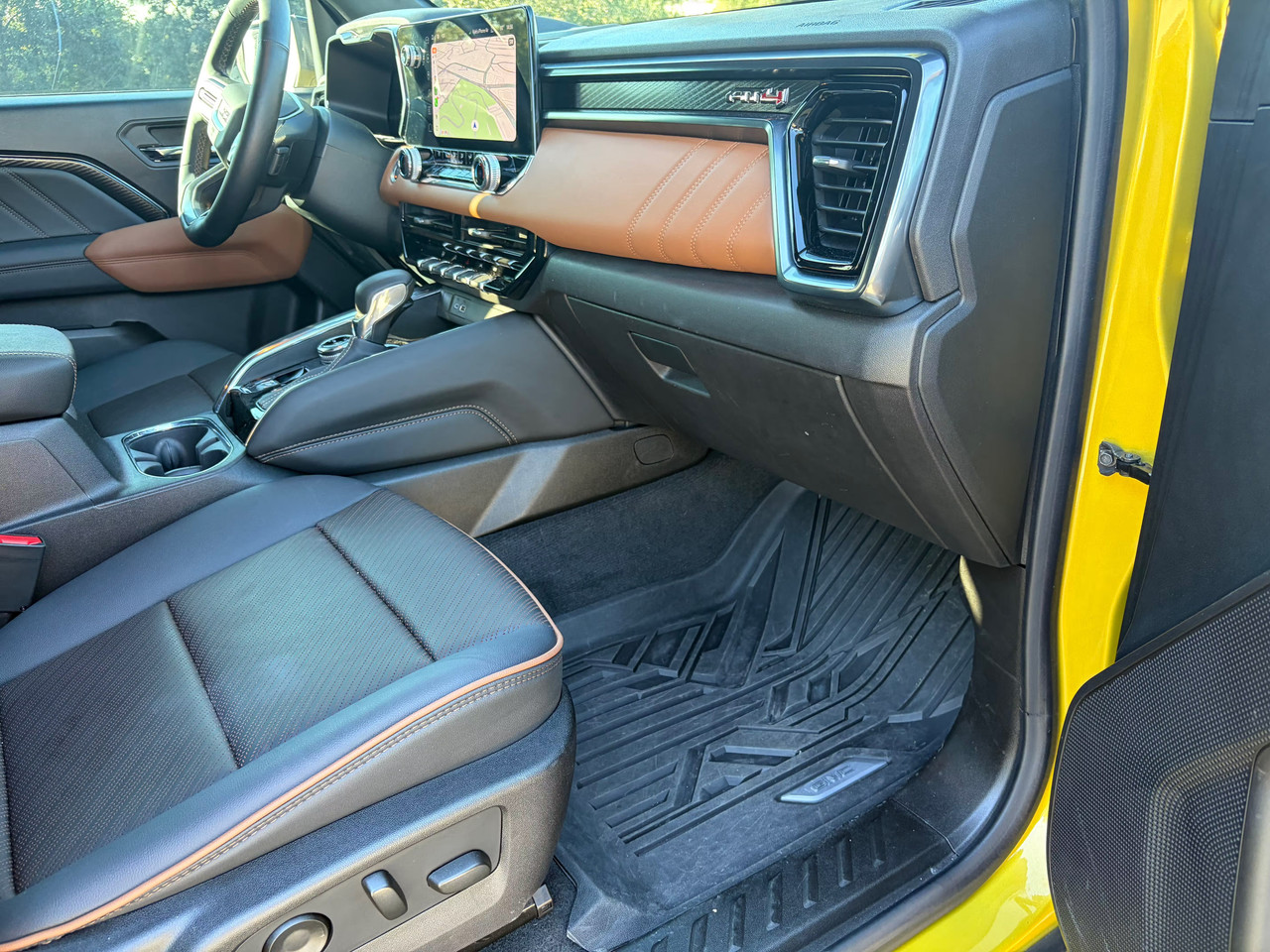 Vehicle thumbnail 23