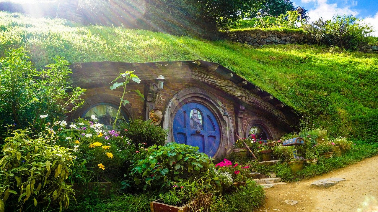 green-hobbit-house.jpg