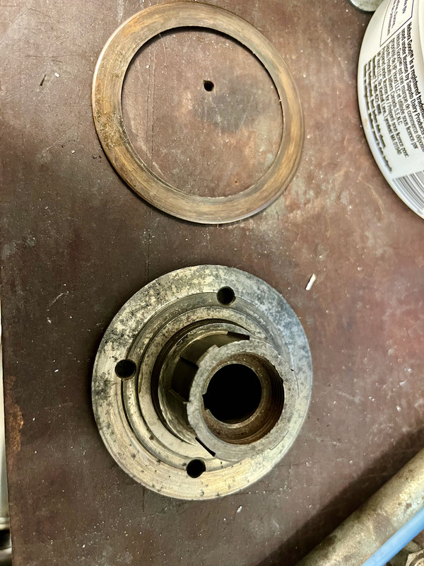 B50 clutch hub and thrust washer