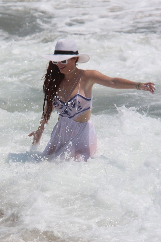 Phoebe-Price-See-Through-TheFappeningBlog.com-16