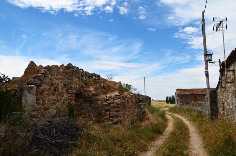 VILLAVERDE-31-7-2017-AVILA - Pueblos y lugares abandonados/deshabitados-2011 AL 2024 (4)