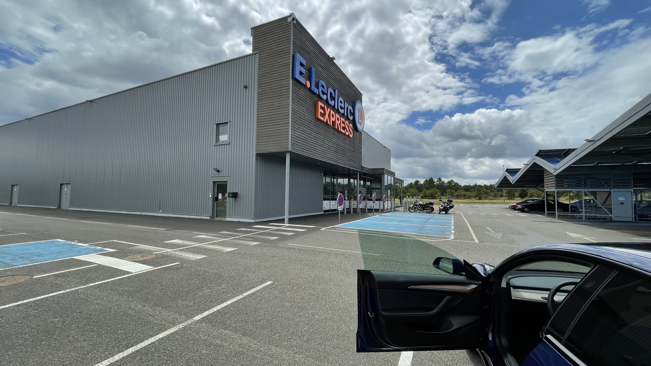 CB4294D5-4F23-4A10-B9B1-735DCA7B2FF4