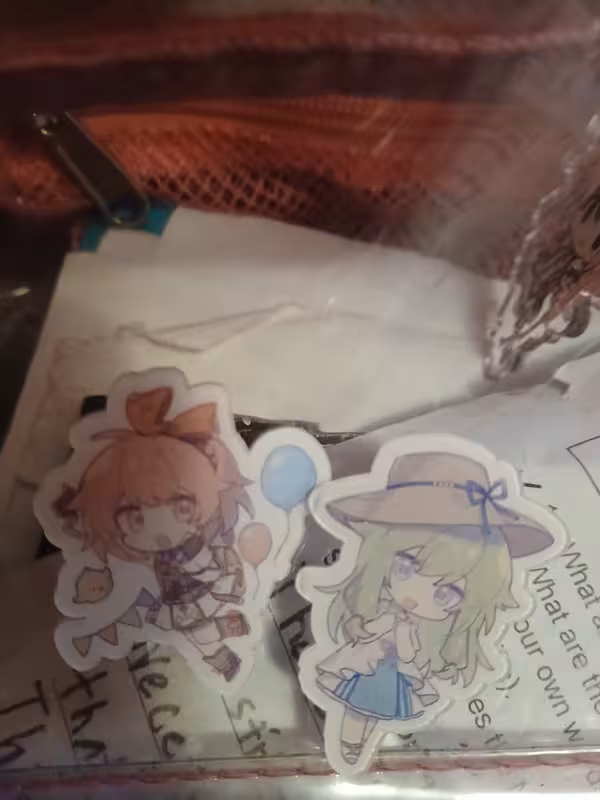 Small pins of Emu Otori and Nene Kusanagi from Project SEKAI 