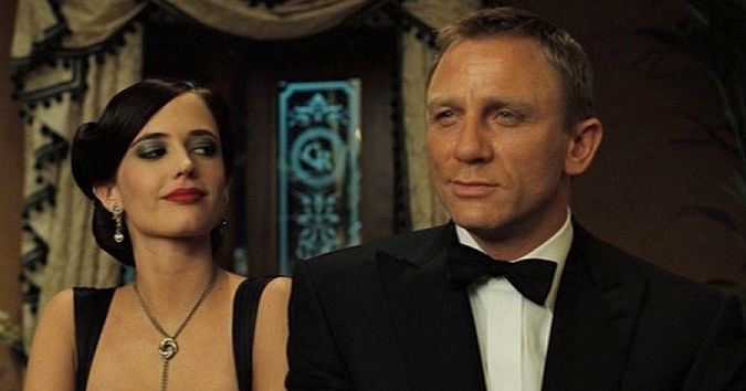 CASINO-ROYALE-DANIEL-CRAIG-2-FOTOR.jpg