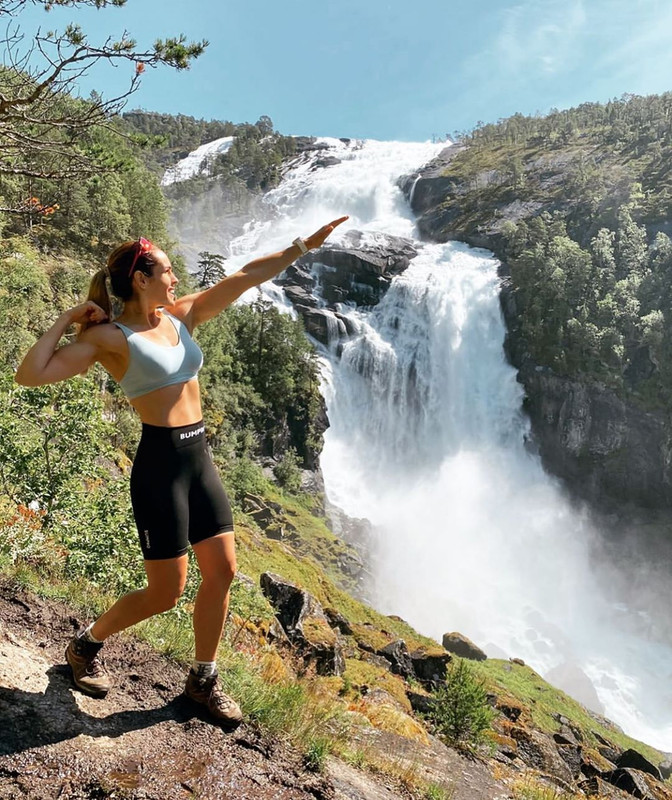 tightshorts275_tightshorts-w-a-view