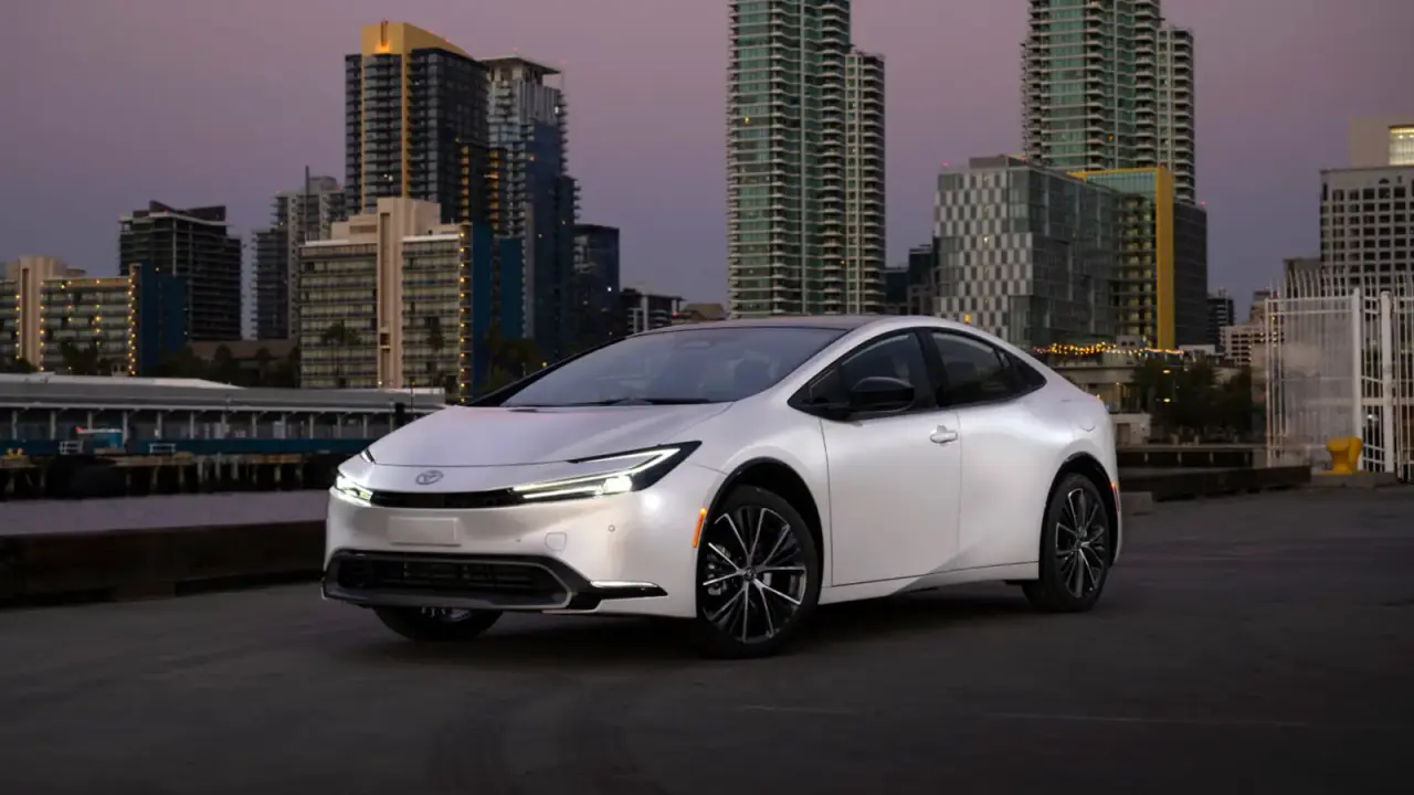 Benefits of Driving a Half-Breed Car