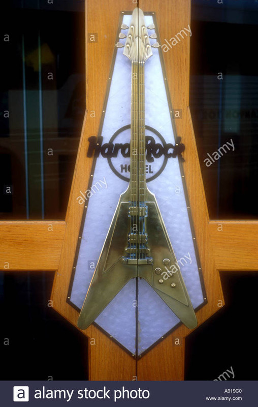 guitar-door-handle-of-hard-rock-cafe-in-las-vega