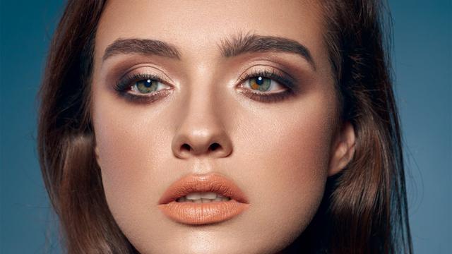 Advanced Studio Portrait Retouching in Photoshop Advanced Studio Portrait Retouching in Photoshop