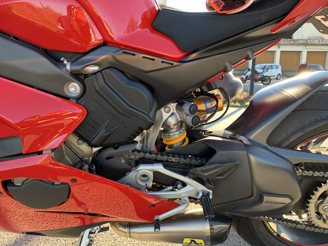 3281355B-70DE-4D8C-8B40-4EDC897F8B6D