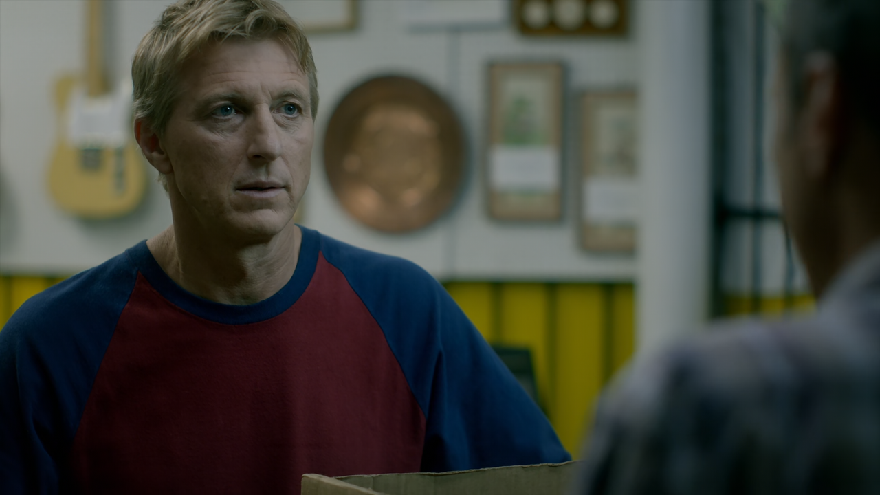 Cobra.Kai.S01E05.Counterbalance.1080p.10bit.BluRay.AAC5.1.HEVC-Vyndros.mkv_snapshot_16.20_[2020.12.2
