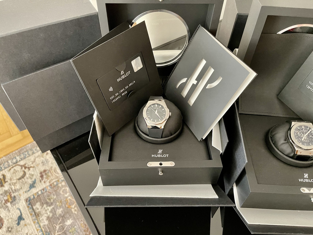 DB9A4FAF-4F95-4AF3-A021-90911BC92925