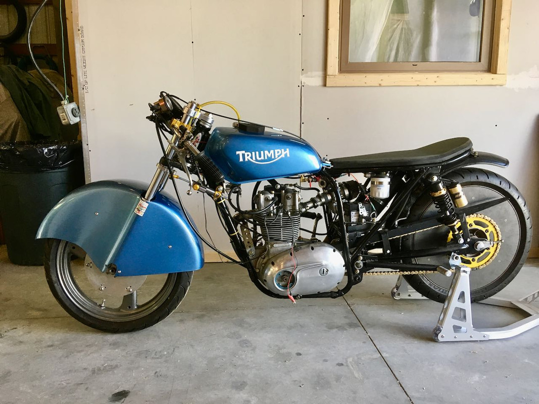 TR25 race bike with 17" cast wheels