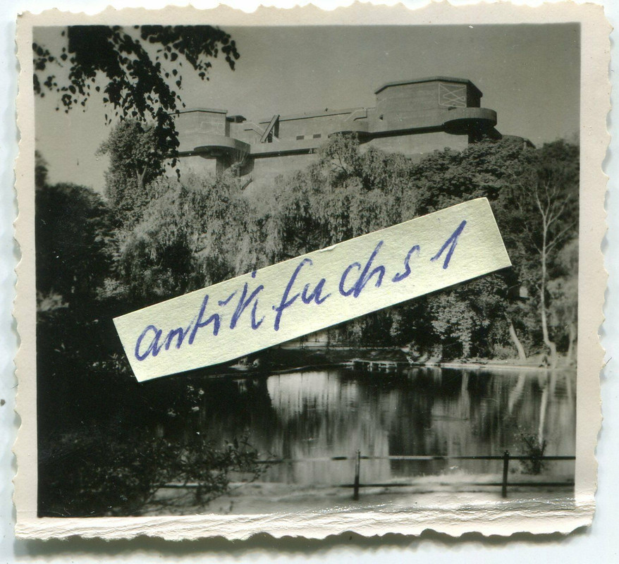 großer Flak-Bunker Humboldthain in Berlin-Mitte  Friedrichshain 1941 (1)