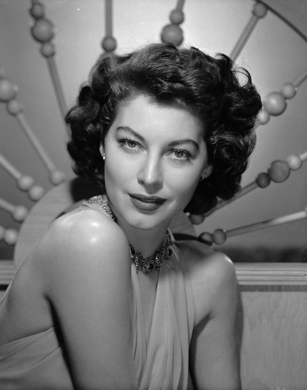 Ava_Gardner_b50