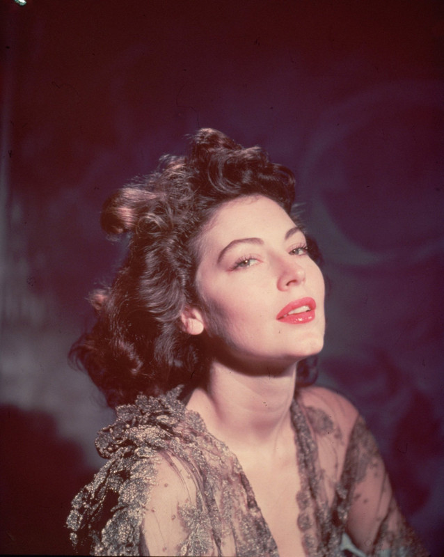 Ava_Gardner_b48