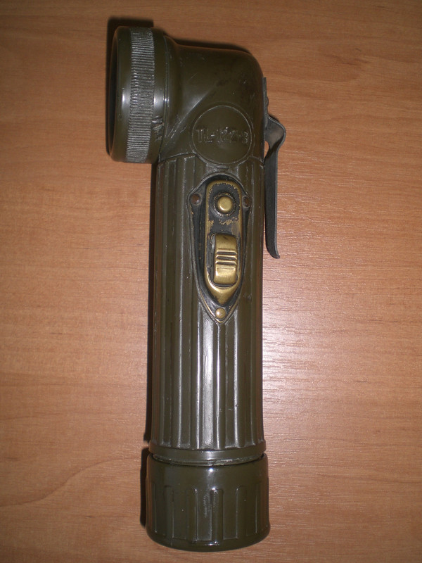 113 - Linterna TL-122B