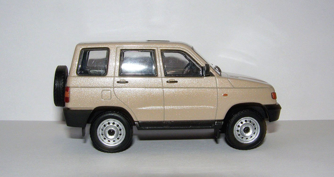 1997 UAZ-3160 (IST for DeAgostini AL#228) 5