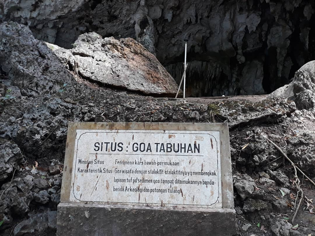 Gua Tabuhan