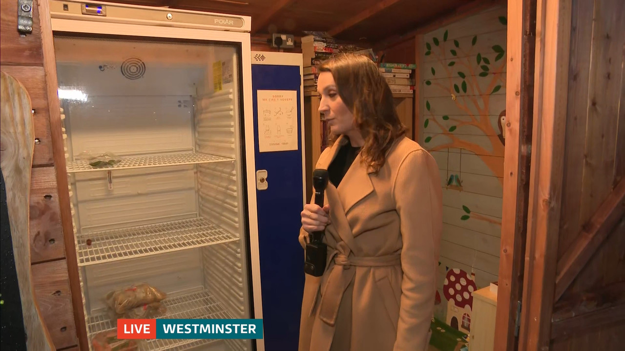 03.15 - 18.00.00 - ITV News West Country..ts_snapshot_17.16.163