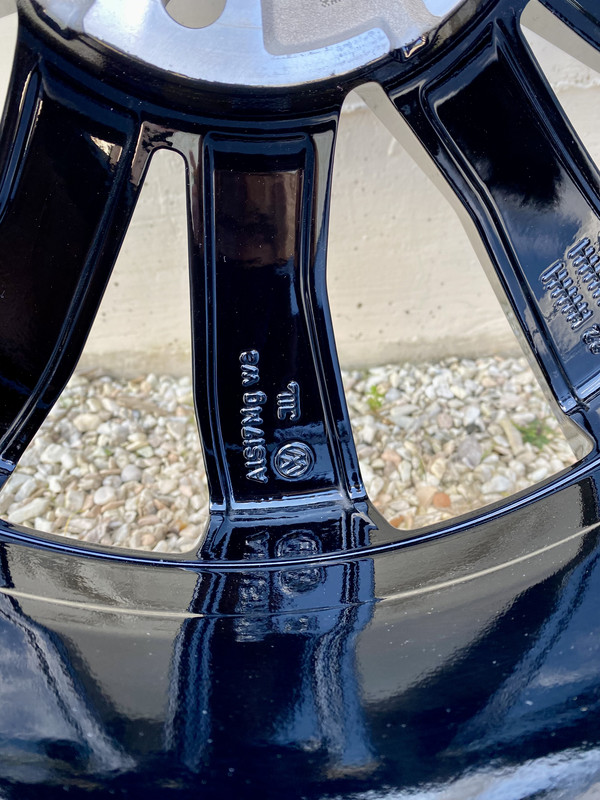 6812E50C-9C36-469E-9CBE-3A2C55943478