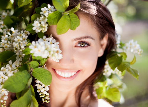 Beautiful-women-in-nature-Stock-Photo-07.jpg