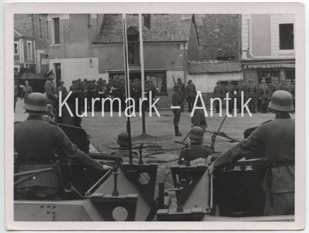 Fotos Wehrmacht Frankreich 44 Tinténiac Pionier Btl 57 Panzer Halbkette 251