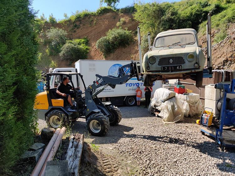 B6C978F5-A443-443B-ACF6-AC1BF6AC825B