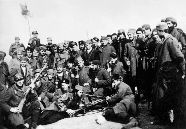 [Слика: ezgif-41d8a4d0a2eadd.jpg]