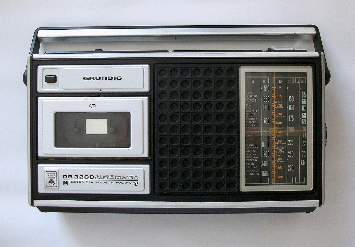 RB3200-Grundig-Unitra-1.jpg