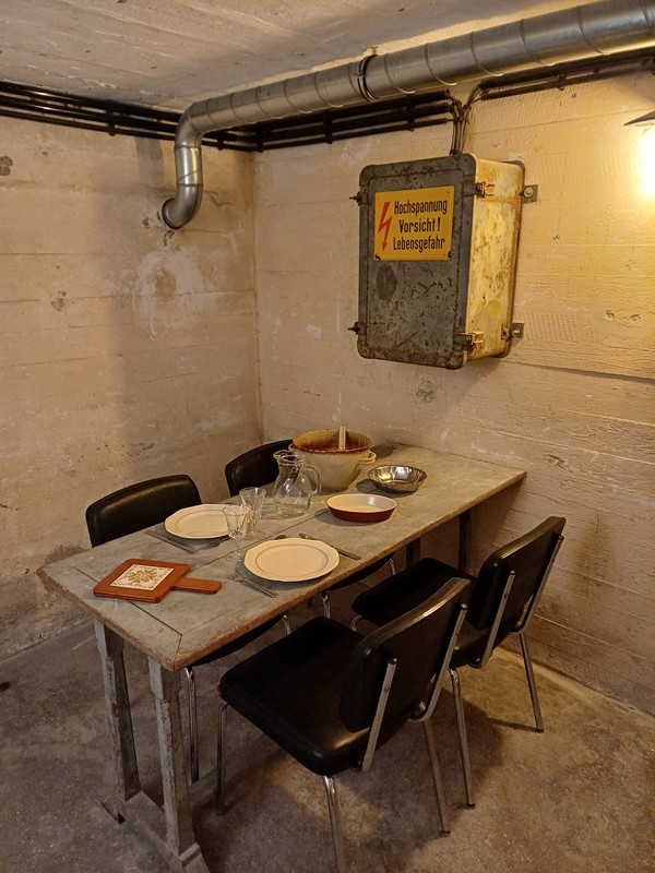 Bunker hotel Bunker-allemand-am-nag-en-g-te-insolite-2-personnes-situ-Cherbourg-hypercentre-500m-Acc-s-i