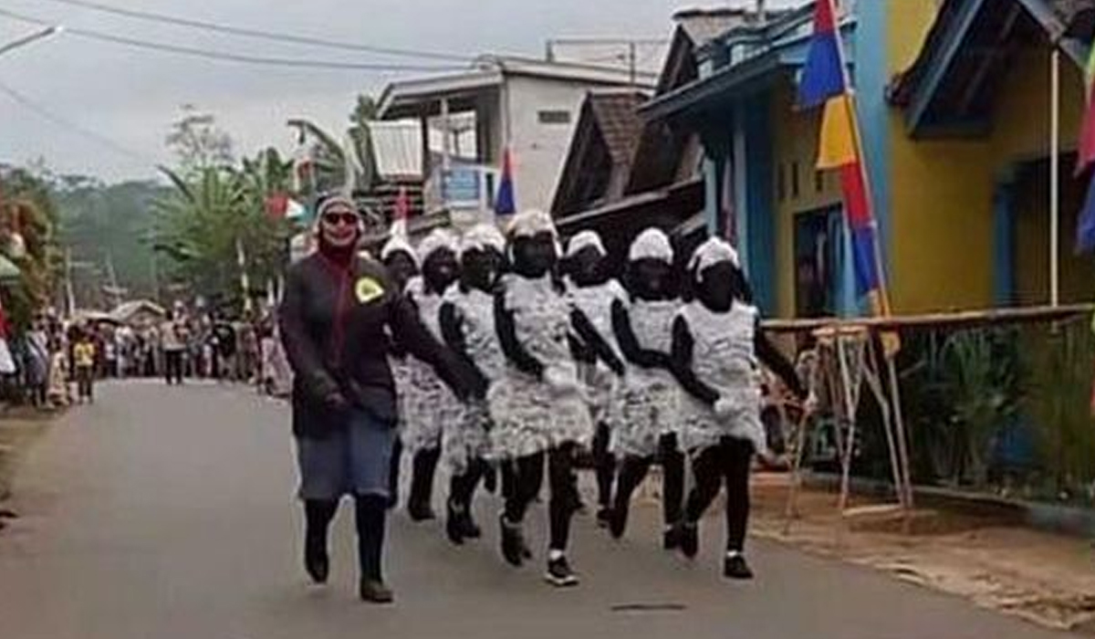 Inspirasi Kostum Lain yang Tak Kalah Lucu
