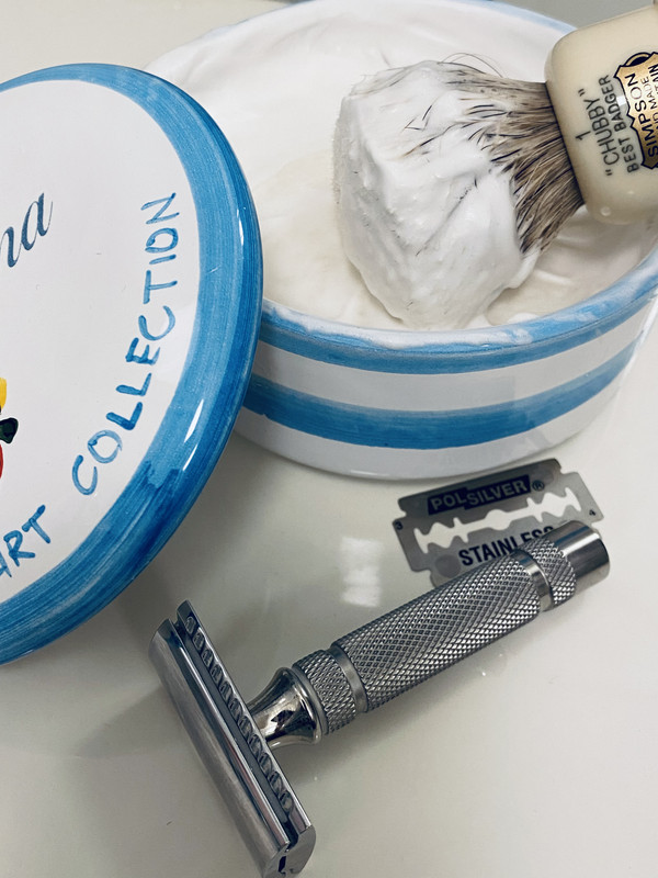 EBD4B7E8-34C1-488F-9888-5062F034AFB3