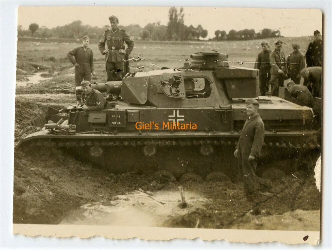 Orig. Foto Panzer IV Übung im Schlamm Trainingsplatz b. der Panzerkaserne