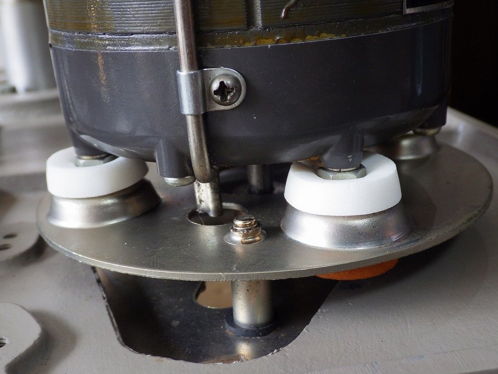 [Bild: TEAC102-8.jpg]