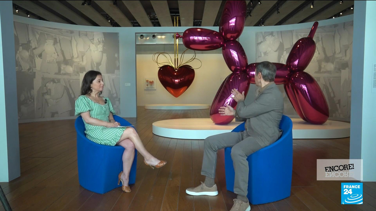 Jeff Koons on juxtaposing the ordinary with the opulent • FRANCE 24 English.mp4_snapshot_04.06_[2021