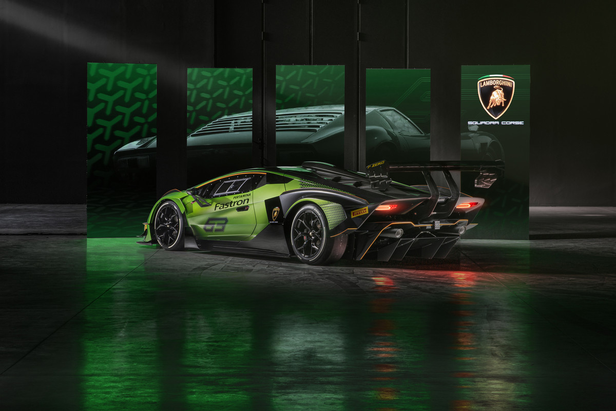 Lamborghini_Essenza_SCV12_4