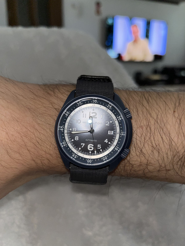 B21421D5-FBEF-48BB-9C64-87ECA145D4AA