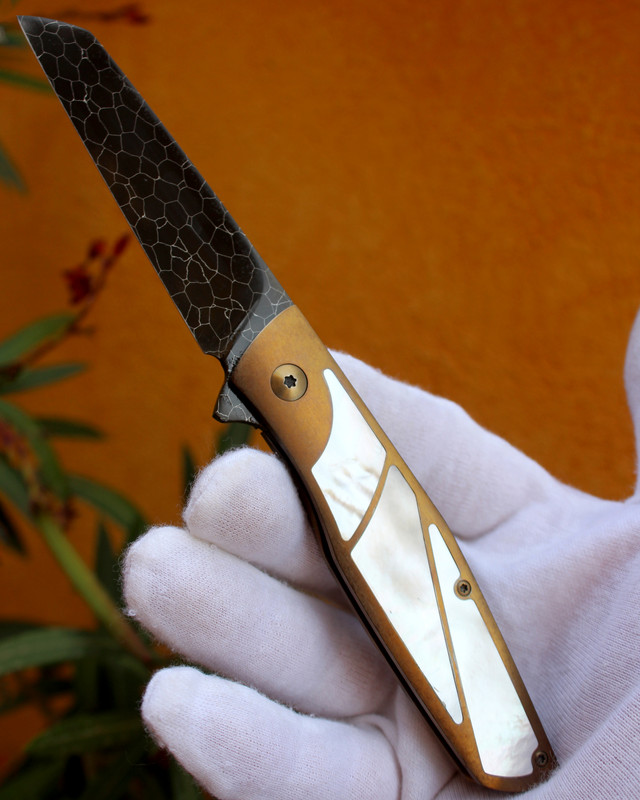 CRU-FRAME-3.jpg