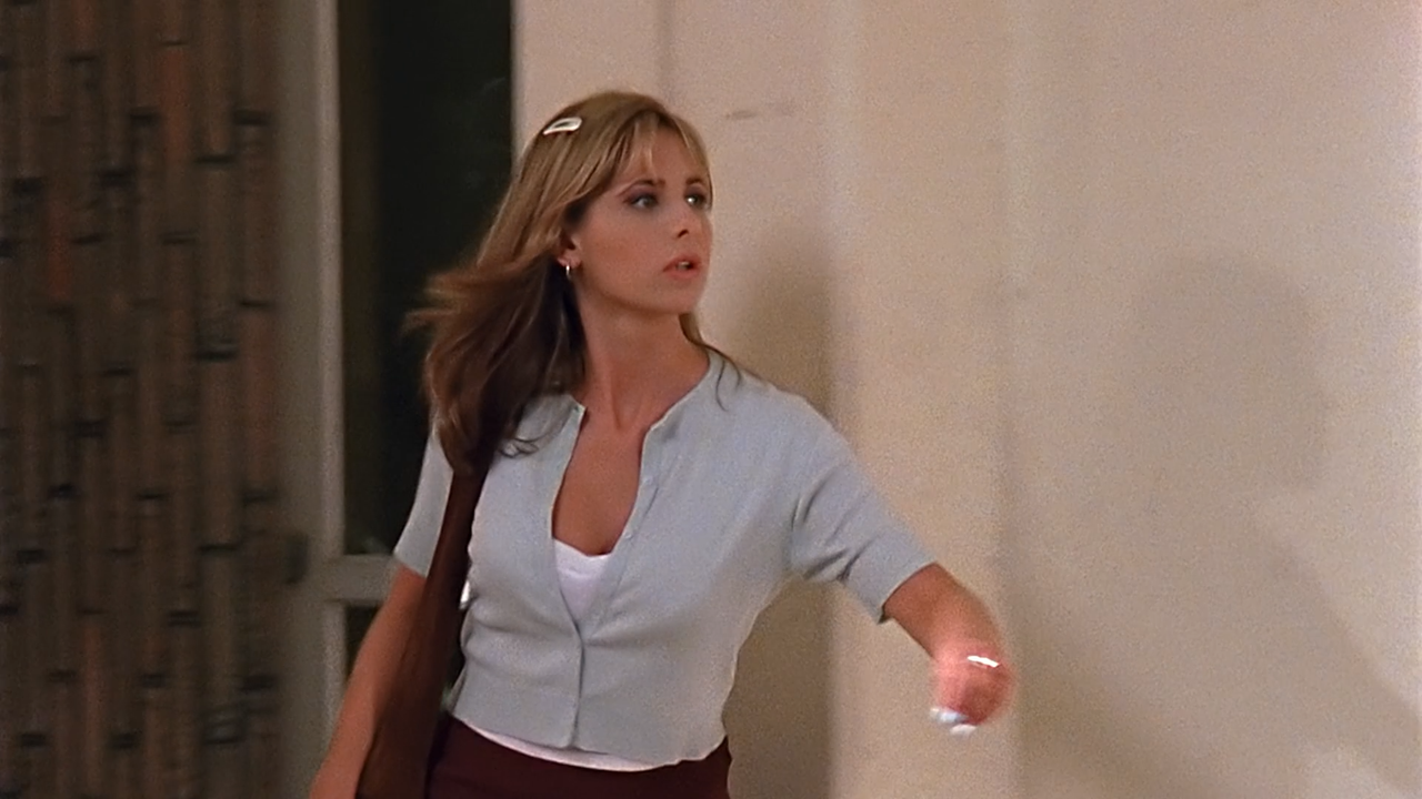 Buffy.the.Vampire.Slayer.S01E01.ITA.ENG.1080p.WEB.H264-MeM.mkv_snapshot_16.00_[2020.09.06_17.35.57]