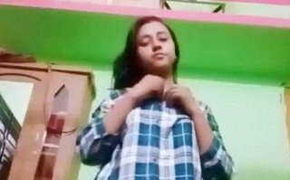 Bangladeshi girl’s naked stripping video that was leaked