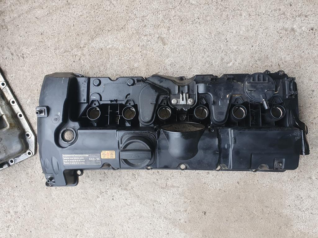 Крышка клапанная