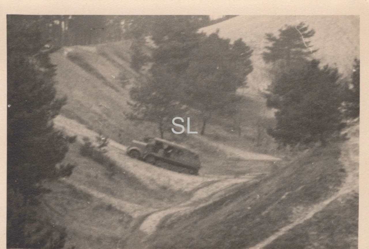 Foto Kradmelder Abteilung 8 Halbkettenfahrzeug Sd Kfz 9 Berlin 04 (MBF 75)