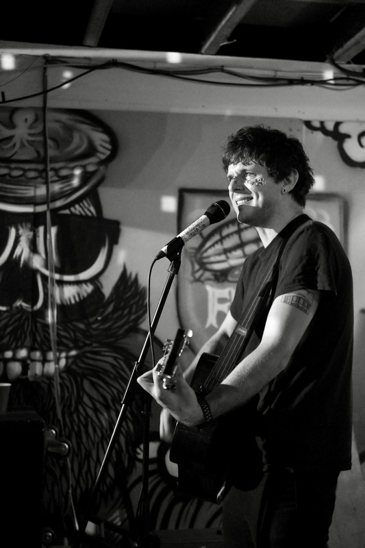 0E0DF601-15F6-4C2E-8009-3727DCD09837