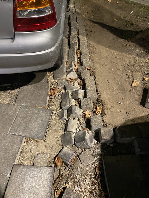 6A6366A6-9FC9-4055-A624-7E56BD3E9A36