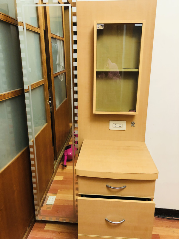 木質梳妝台 附有全身鏡