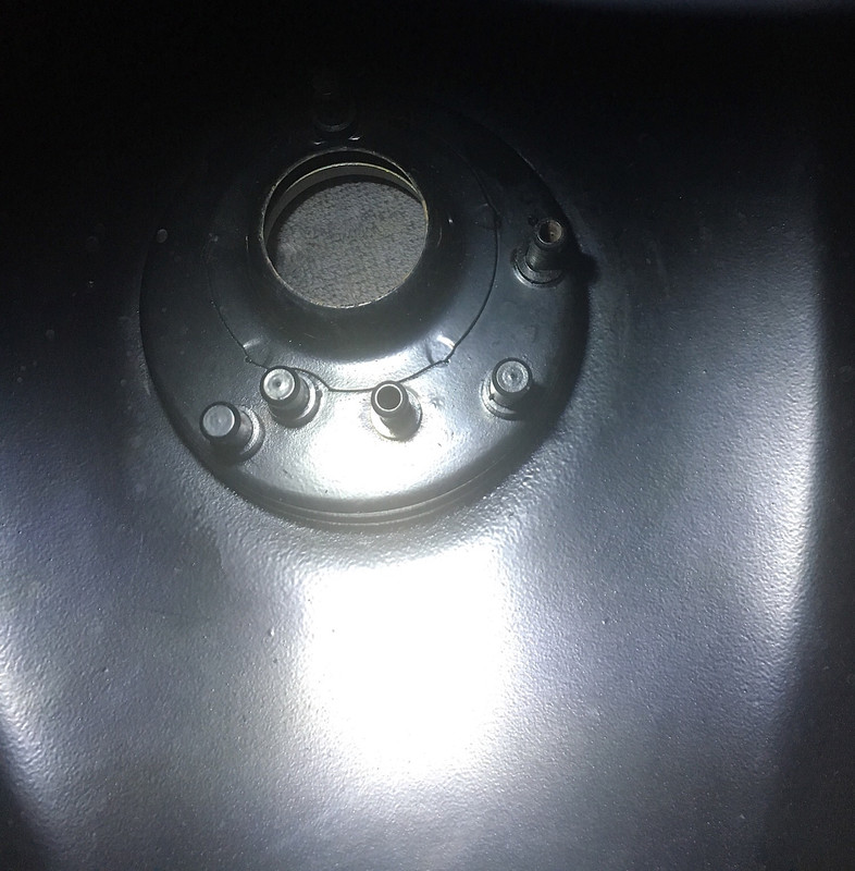 ACE1DCCD-F677-4055-AFBA-4BC60973A6E6