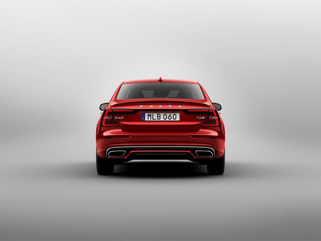 2019 Volvo S60 (40)