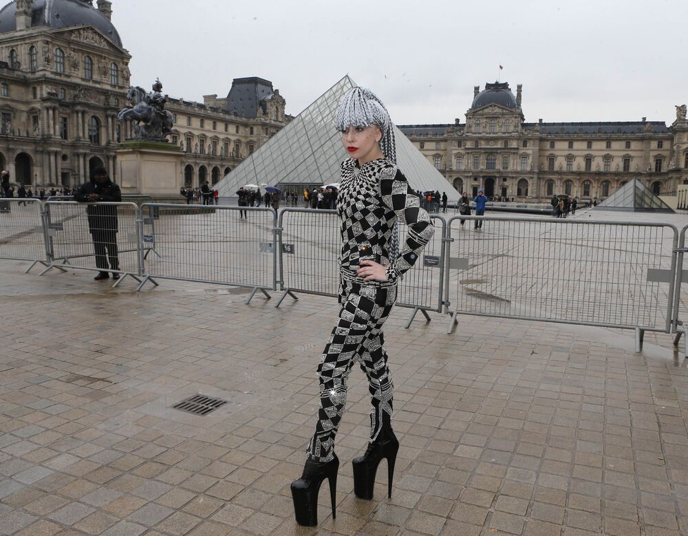 1-20-14-Out-in-Paris-001.jpg